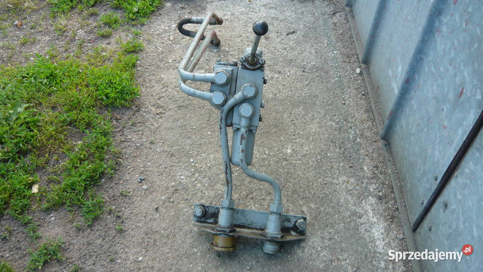 Rozdzielacz hydrauliczny Ursus C 330 na błotnik Sokółka