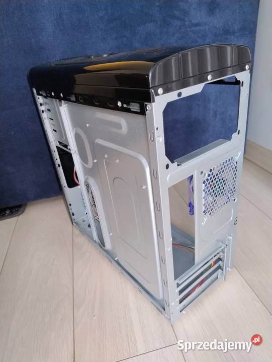 Obudowa mATX z rączką do przenoszenia Panle LCD