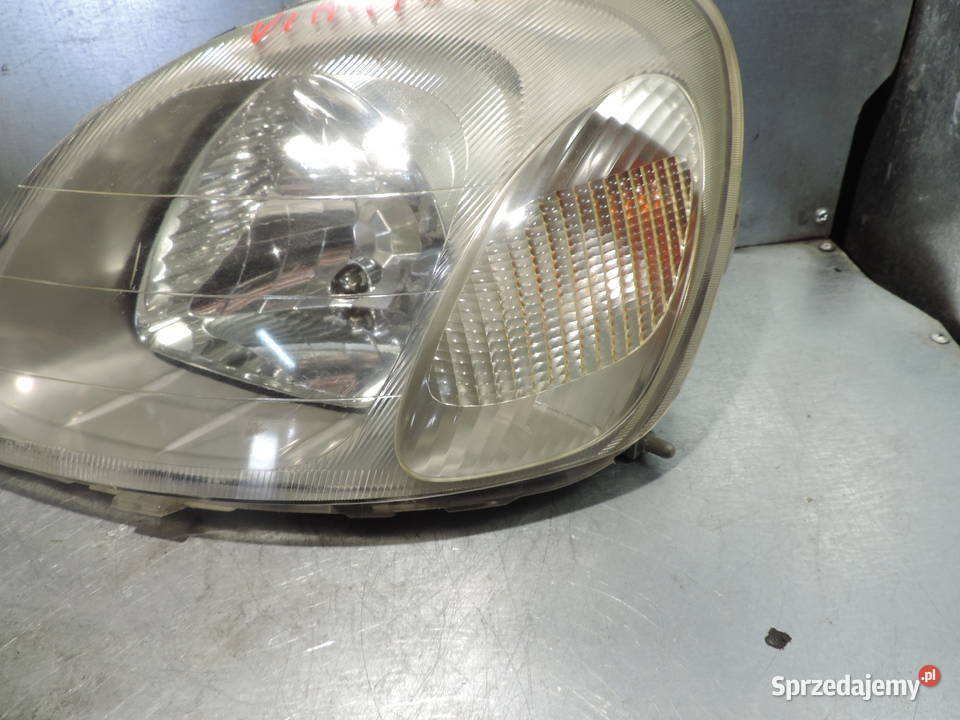 TOYOTA YARIS I 1 LAMPA LEWY PRZÓD PRZEDNIA Lampy przednie Nowy Sącz sprzedam