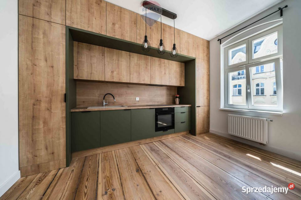 Ładna kawalerka kamienica winda Stare Miasto Poznań