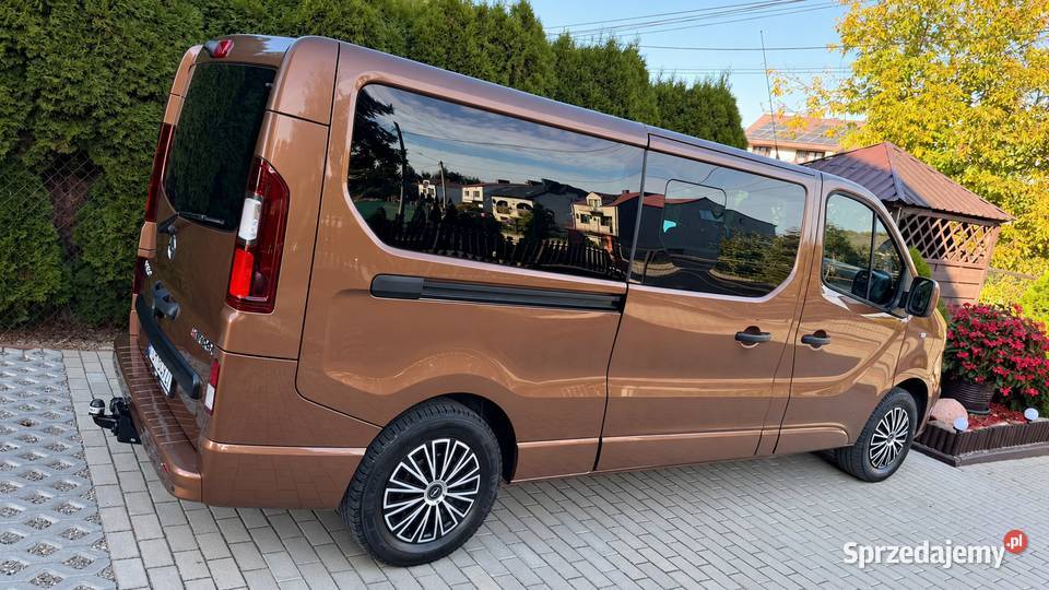 Opel Vivaro DŁUGI 9osobowy Serwisowany z Niemiec Opatów