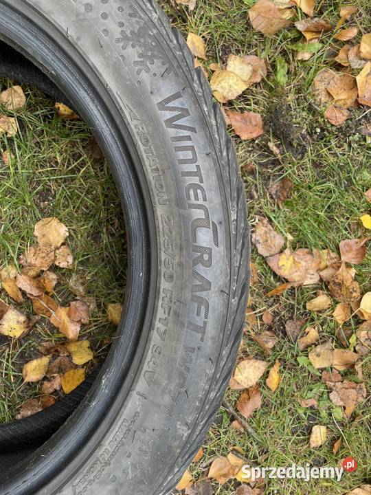 Sprzedam opony zimowe Kumho 2255017 run flat V do 240 km/h Piastów