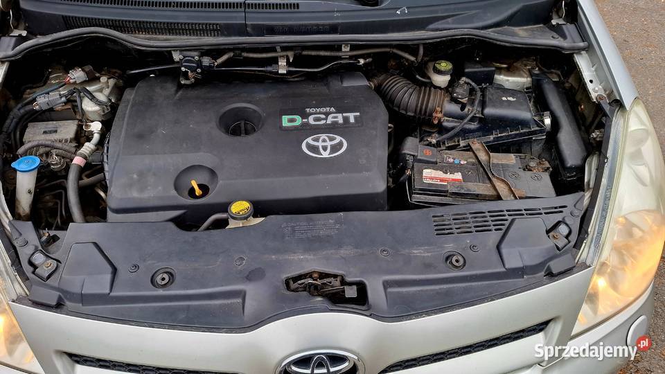 Sprzedam toyotę corolle verso 22 dcat 177 manualna Morawsko