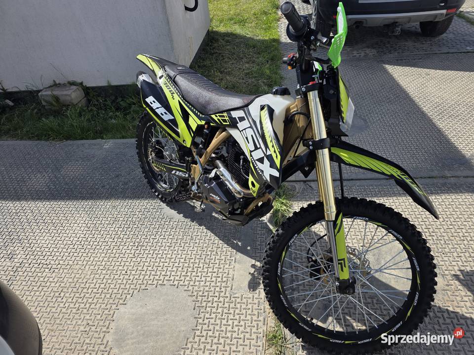 Cross 300 5 biegowy manulal 2024 produkcji Słupsk sprzedam
