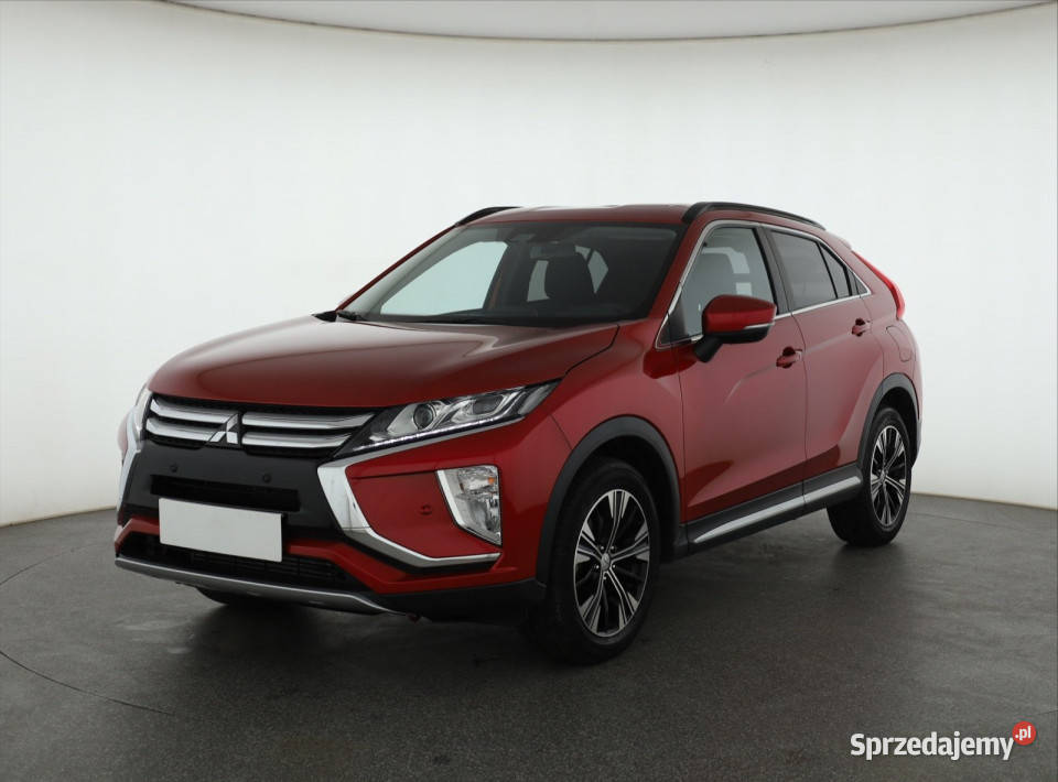 Mitsubishi Eclipse Cross 15 TMIVEC światła przeciwmgielne Eclipse Cross