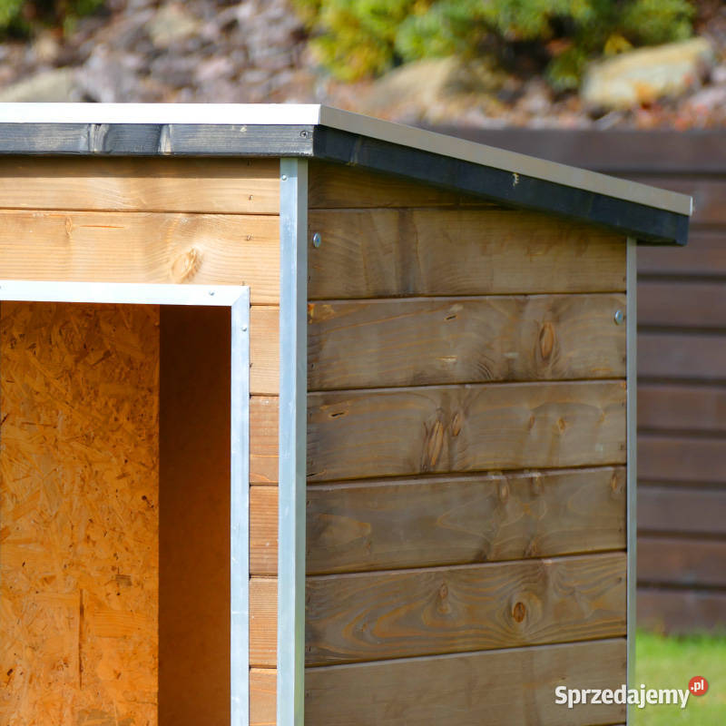 Buda psa ROCKY III z ociepleniem okno