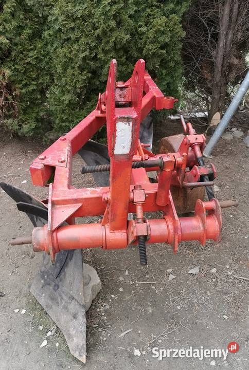 Sprzedam pługi trzyskibowe Piaski Szlacheckie