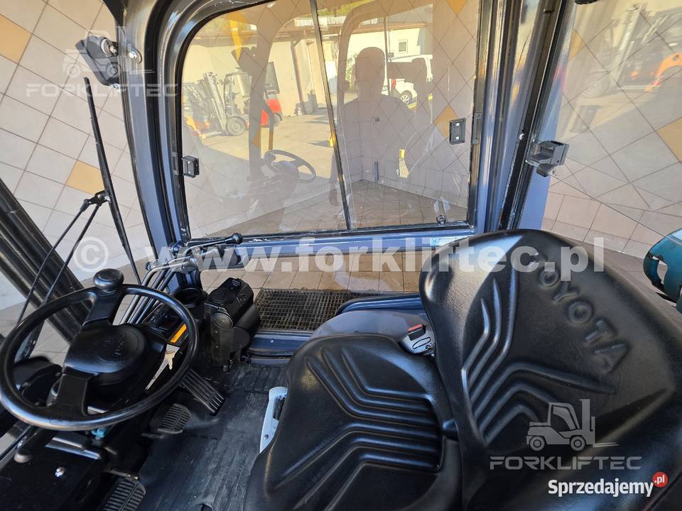 Wózek Widłowy TOYOTA 8FGF25 przesuw wolny skok Lędziny