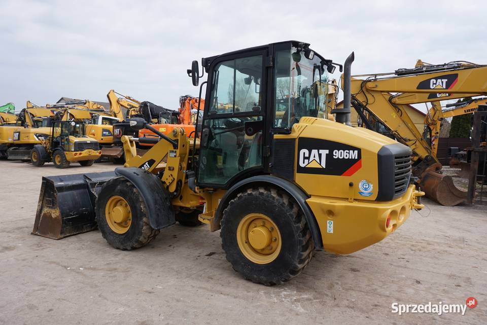Ładowarka CAT 906 M 2016