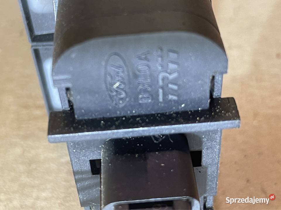 Przełącznik esp otwierania tylnej klapy Ford Szczecin sprzedam