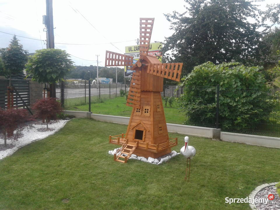 Wiatrak drewniany ogrodowy 220 Producent drewno