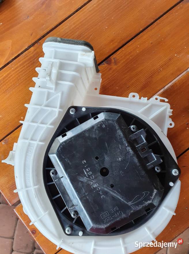 370 z Nissan wentylator nagrzewnicy osobowe Mielec sprzedam