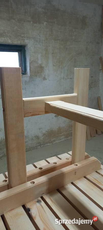 Drewniane meble ogrodowe Żeleźniki