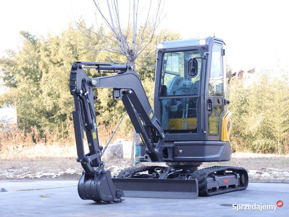 Minikoparka 3 t Mller Machinery MB 30 S silnik Pleszew