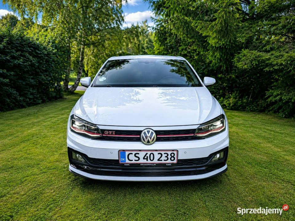 Volkswagen Polo VI 2017 Sadlno