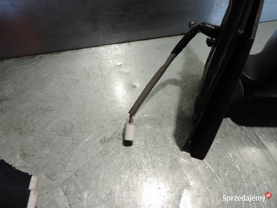 LUSTERKO LEWE ELEKTRYCZNE SUBARU JUSTY IV KOLOR