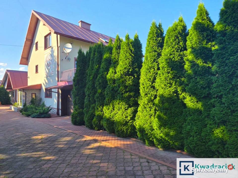 Dom wolnostojący 180m2 Besko 1382m2