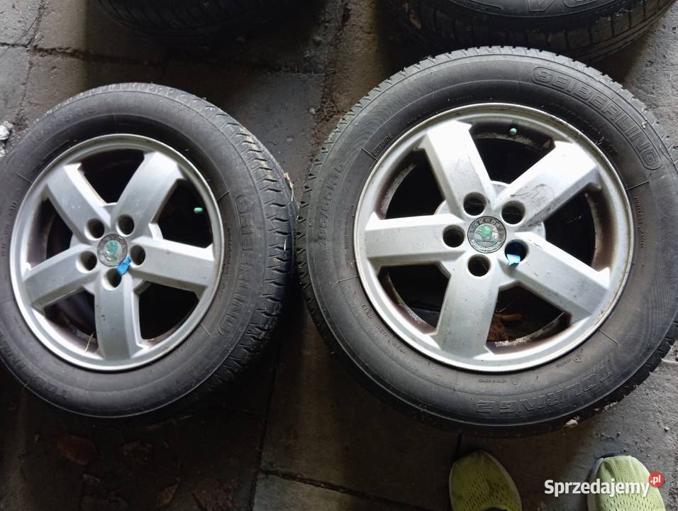 Koła Felgi aluminiowe letnie skoda octavia