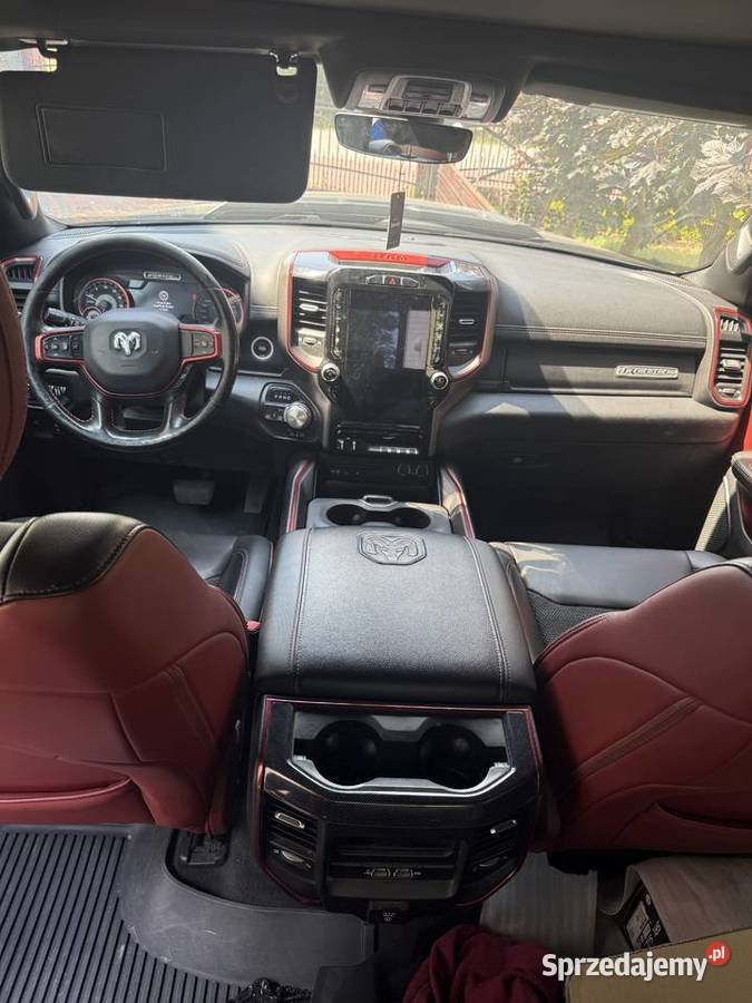 Ram 1500 Rebel 4x4 duże radio benzyna Ostrowiec Świętokrzyski