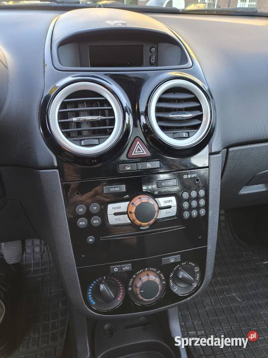 Opel Corsa D 12 Benzyna 5 Drzwi Klima Szyberdach Chełm