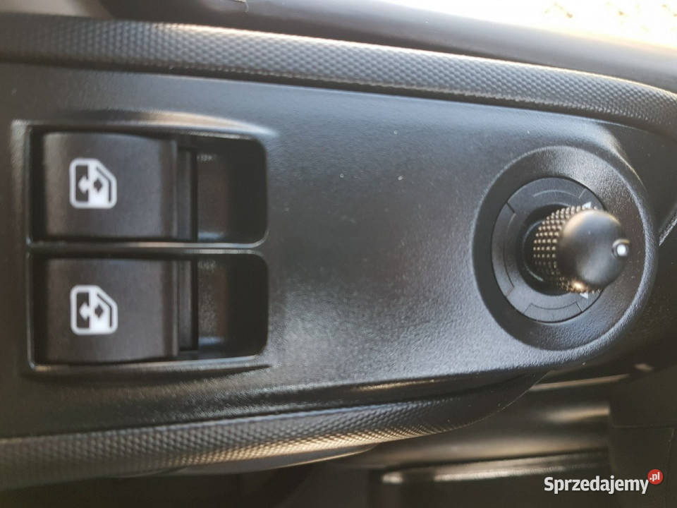 Iveco Daily KONTENER NISKOPODŁOGOWY 443x223x242 zarejestrowany w Polsce Poręba