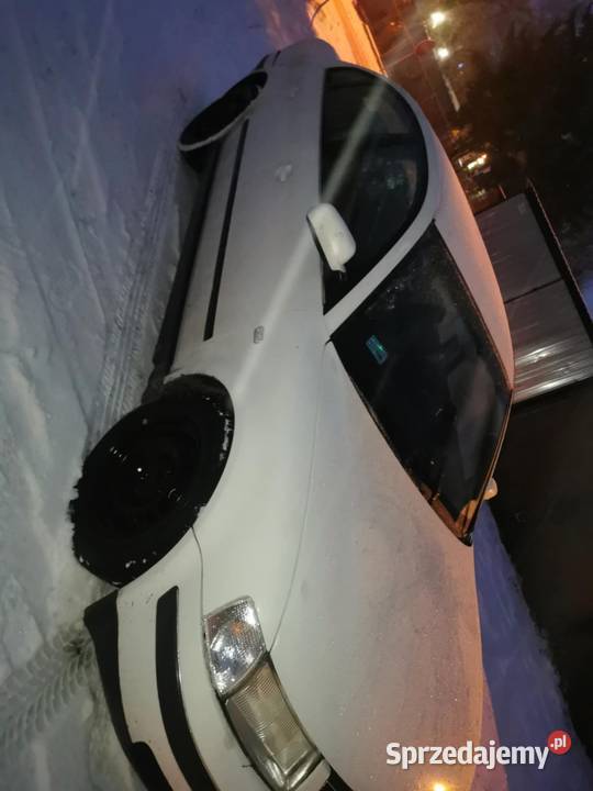Auto W idealnym stanie Passat 18t 4/5 Poznań