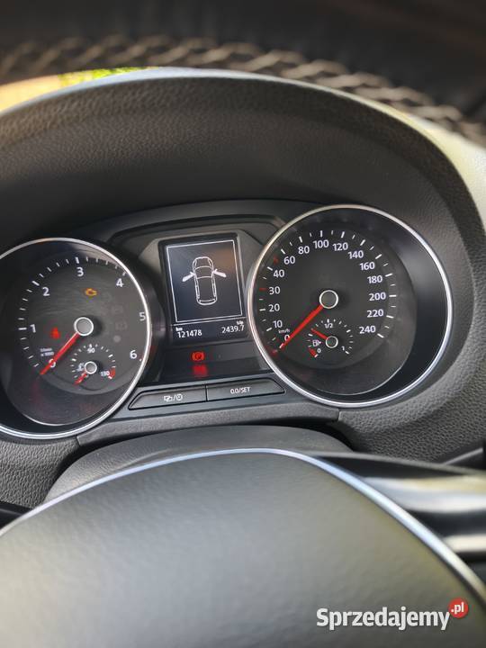 Volkswagen Polo 2015r niski przebieg czujnik parkowania wielkopolskie Chodzież sprzedam