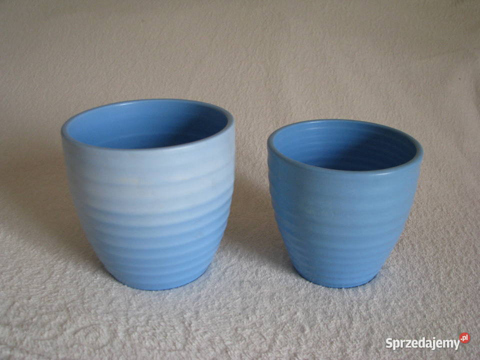 Piękne karbowane ceramiczne niebieskie doniczki niebieski małopolskie Brzegi
