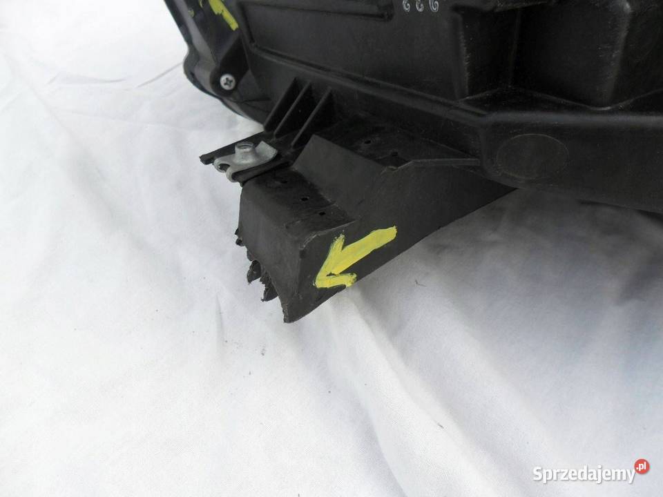 Reflektor Przód strona lewa MG HS EB25 osobowe