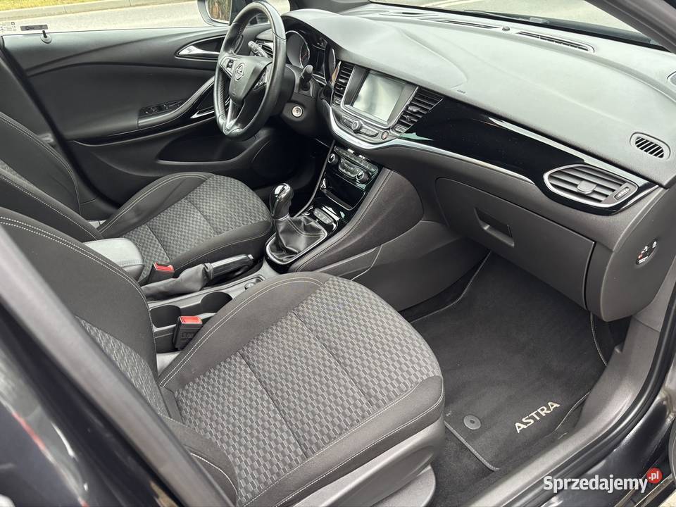 Opel Astra K HB 14T garażowany mazowieckie Okuniew