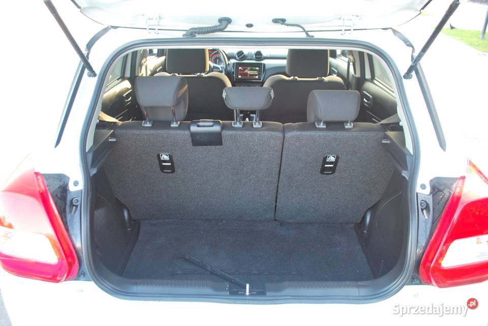 Suzuki Swift 4x4 12 Hybryda 90 Klima Alufelgi isofix Nowy Sącz sprzedam