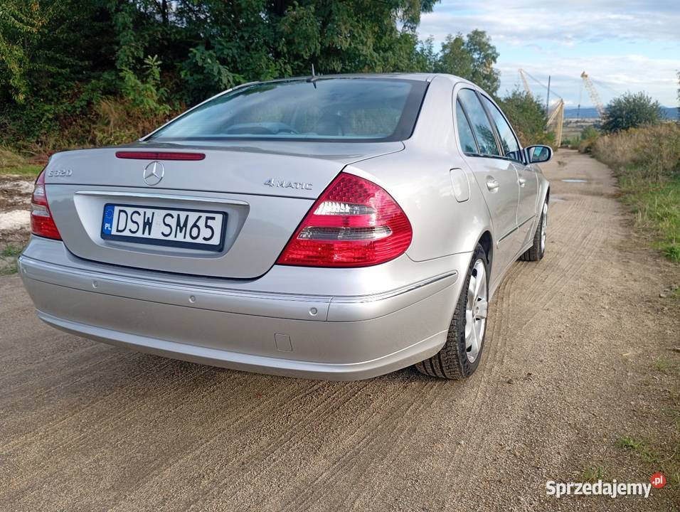 Mercedes w211 E320 4matic Airmatic benzyna elektryczne szyby Kostrza sprzedam