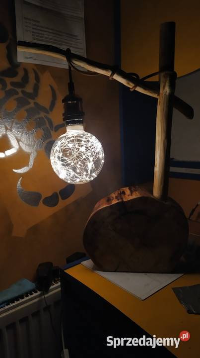 Ręcznie robiona ozdobna lampa