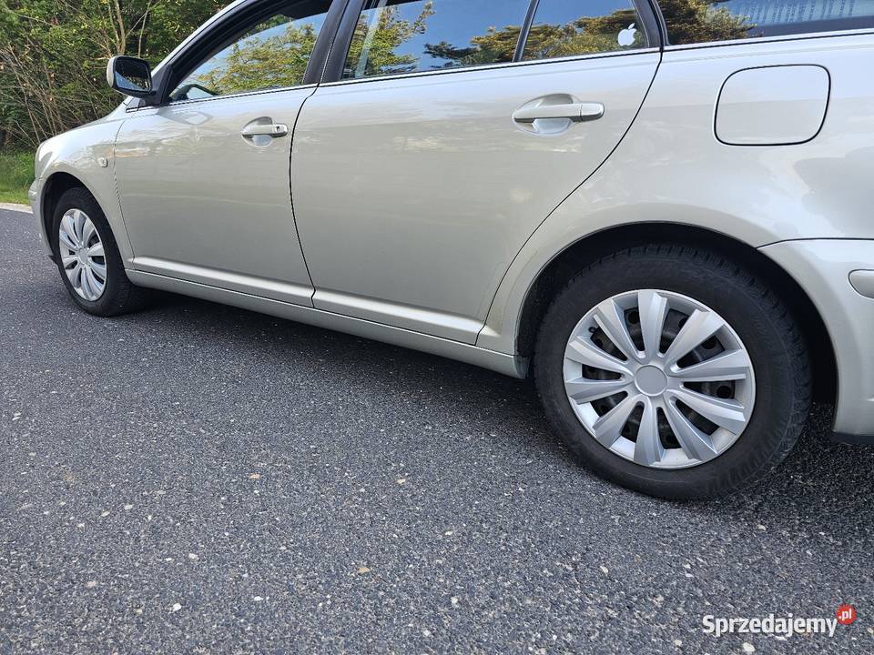 Toyota avensis 18 benzyna łódzkie Chotynin