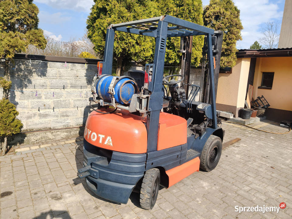 Wózek widłowy gazowy TOYOTA 6FG18 obrotnica 360 Motoryzacja