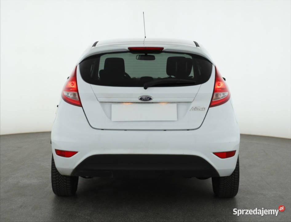 Ford Fiesta 125 nieuszkodzony mazowieckie Piaseczno