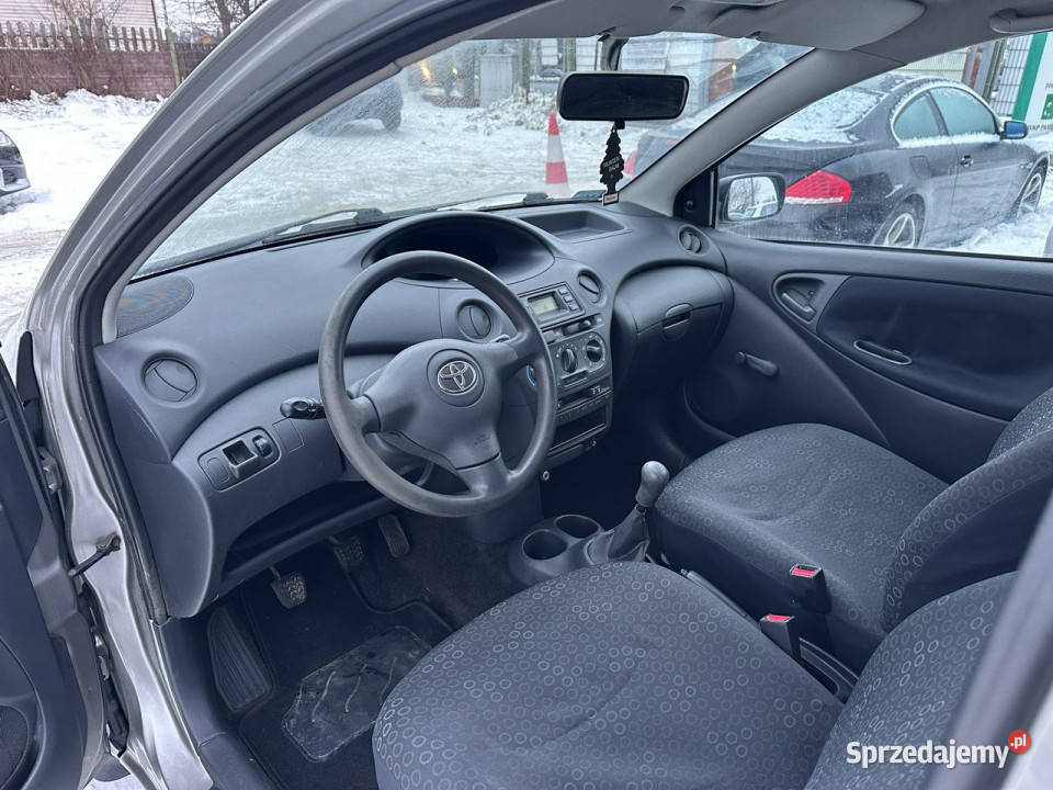 Toyota Yaris Salon PolskaWażne badanie Warszawa sprzedam