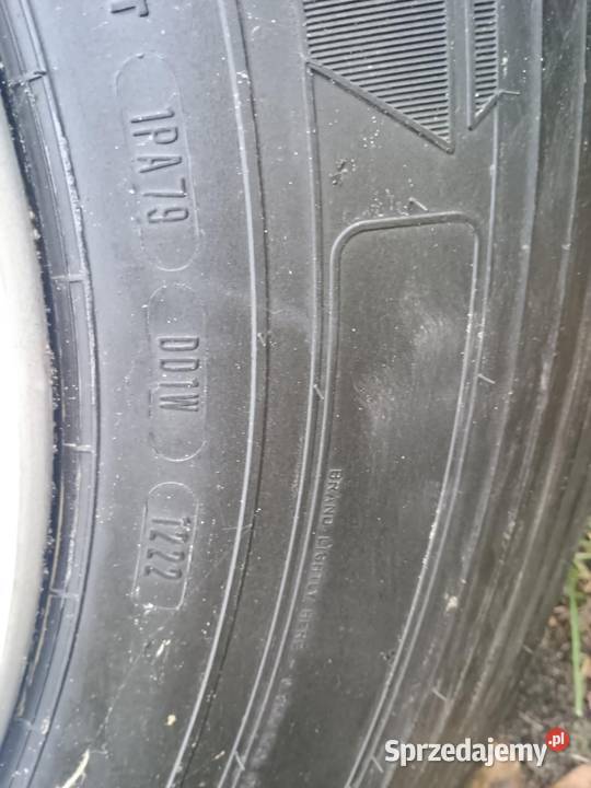 Koła 38555R225 38565 R225 8 otworów do przyczepy sprzedam