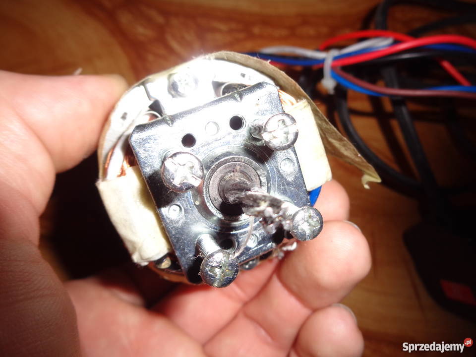 Silnik do niszczarki CEB5435M24 VS838C