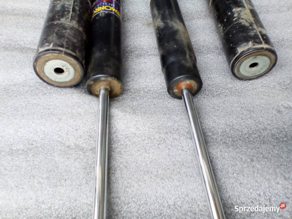 Opel Vectra A tylne amortyzatory Bukownica