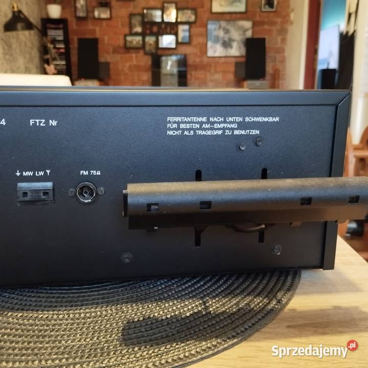 Tuner TSH 104 UNITRAvela Wzmacniacze i pokrewne Wrocław