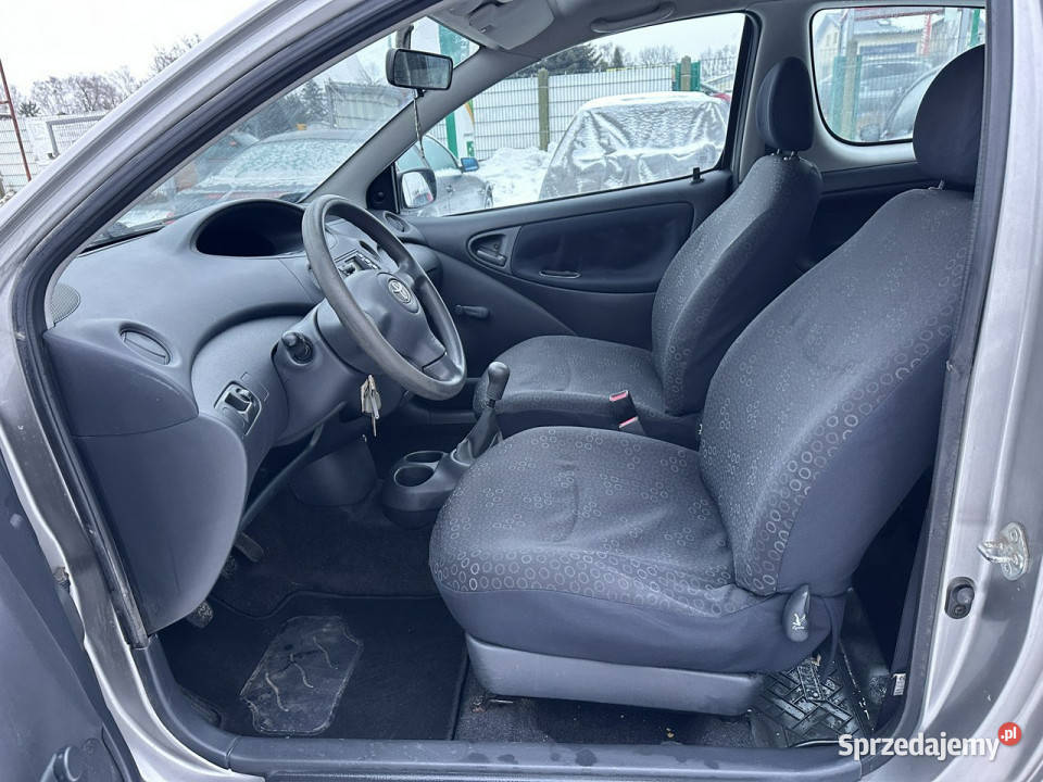 Toyota Yaris Salon PolskaWażne badanie Hatchback