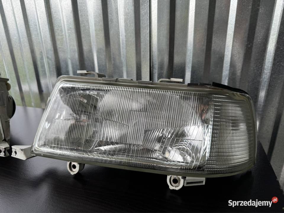 Lampy zespolone Audi 80 B4 ideały mazowieckie Baranów