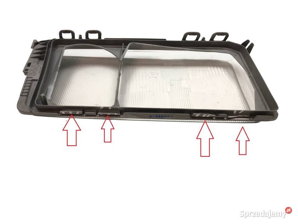 MERCEDES 190 W201 101982081993 KLOSZ REFLEKTORA