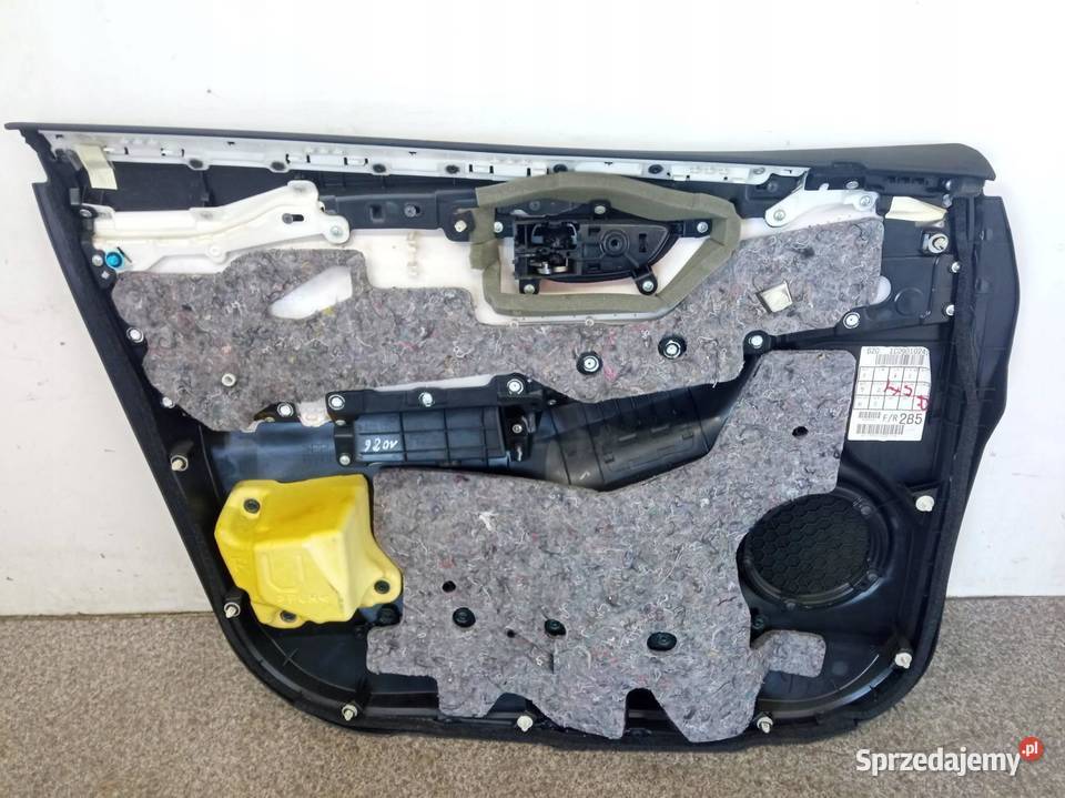 TAPICERKA BOCZEK PRAWY PRZÓD PASAŻERA Lexus NX I