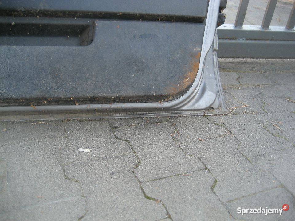 volvo 740 drzwi przód prawe Drzwi Rakoniewice