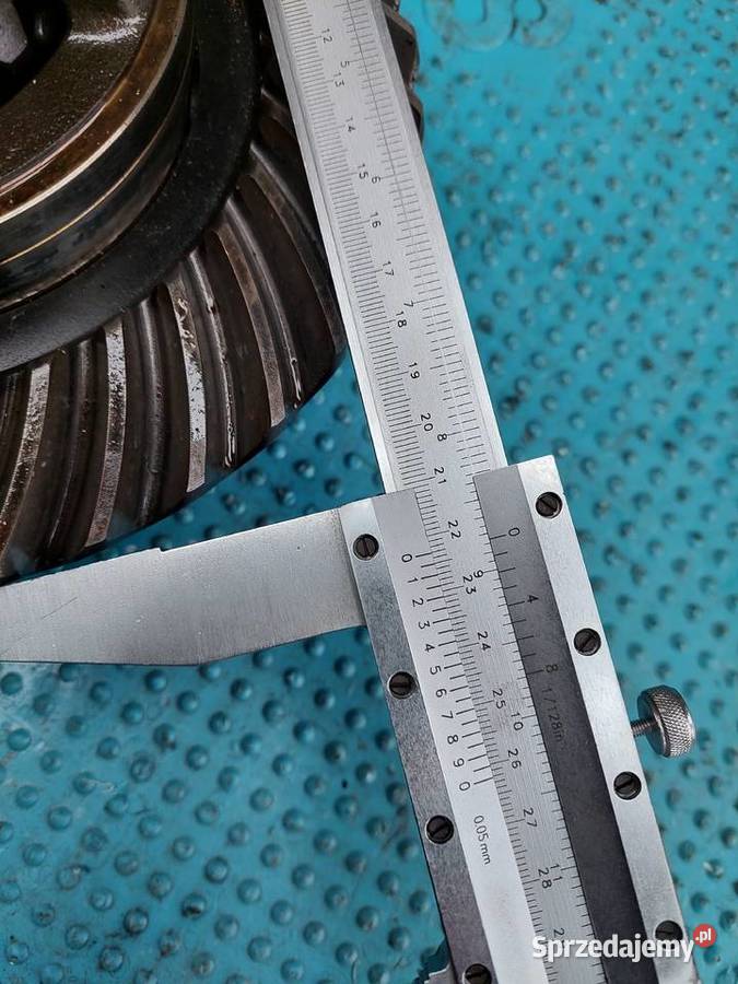 Dyferencjał mechanizm różnicowy Matbro Manitou