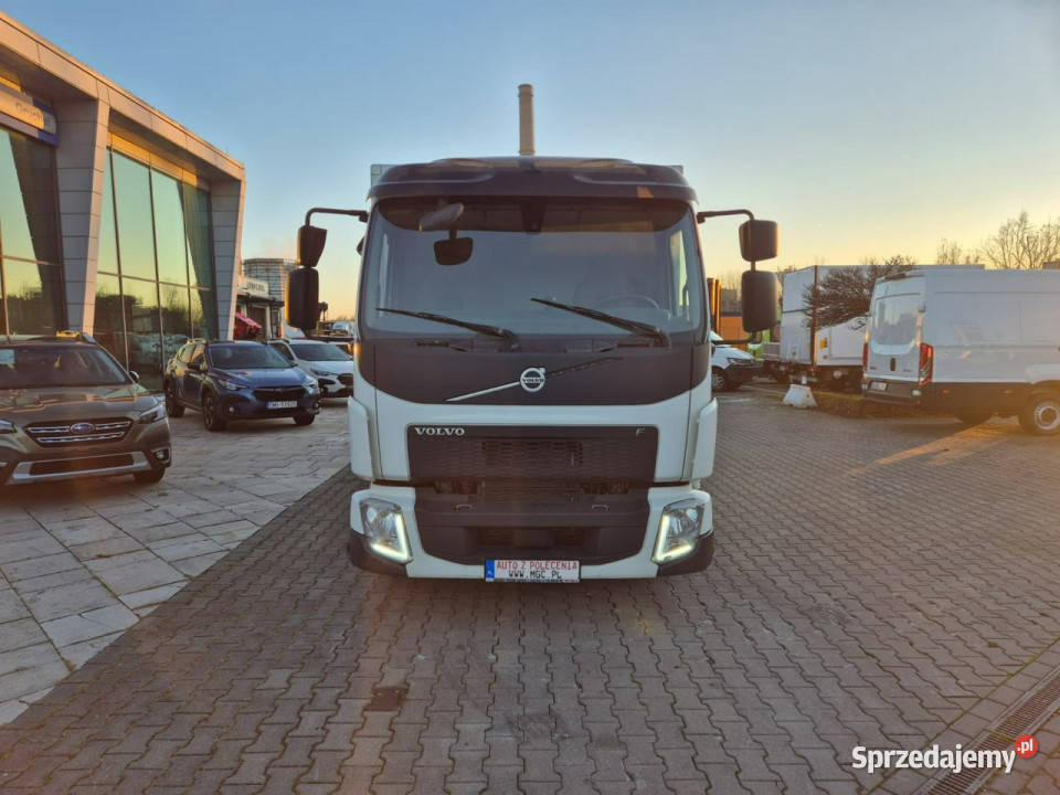 Volvo FL240 Volvo FL 240 4X2 18 EP CHŁODNIA SKAB Łaziska Górne