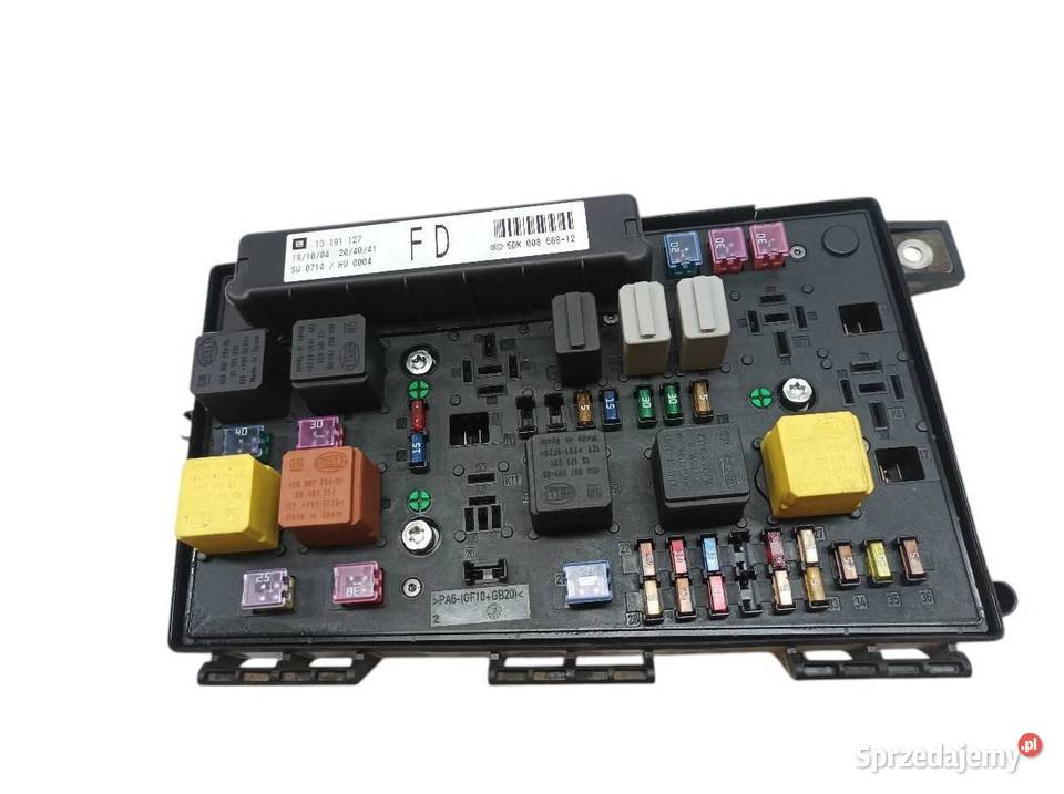 SKRZYNKA BSI 13191127 015349211 Opel Astra III