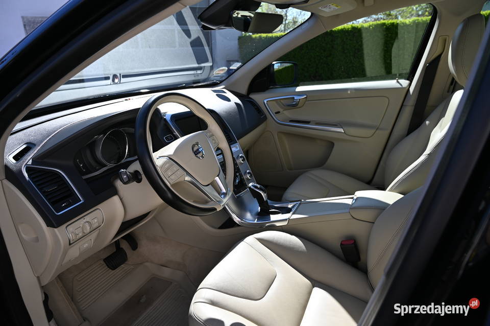 Volvo Xc 60 I 20 2017 Ostatni Wypust Perfekcyjny czujnik parkowania XC 60 Olesno